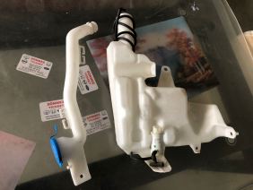2016-2021 HONDA CIVIC FC5 ÖN CAM SİLECEK SU DEPOSU